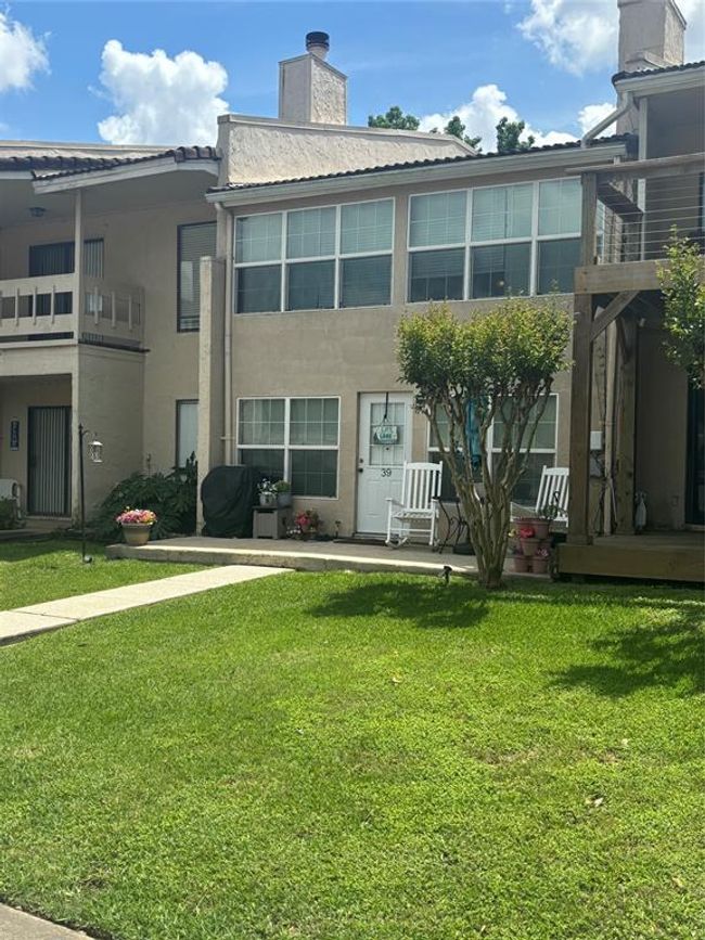 39 Regency Pt, Townhouse with 3 bedrooms, 2 bathrooms and null parking in Montgomery TX | Image 7