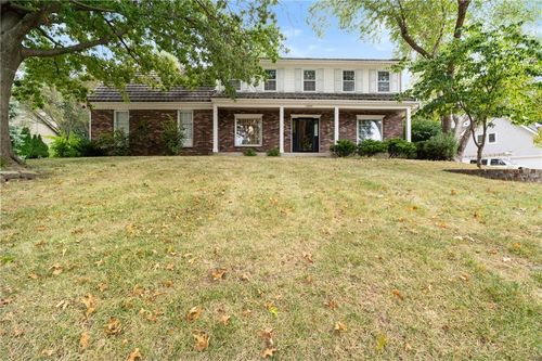 12616 Pawnee Ln, Leawood, KS, 66209-1446 | Card Image