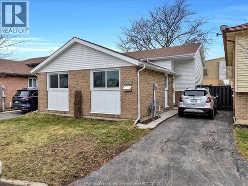 9940 Forest Glade Crt, Windsor, ON, N8R2B9 | Card Image