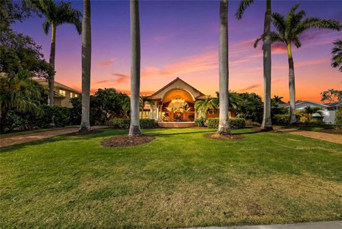 1749 Sandalwood Dr, SARASOTA, FL, 34231-5327 | Card Image
