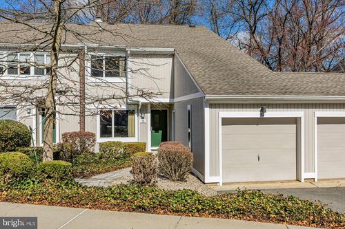 12 Cameron Ct, Princeton, NJ, 08540-3924 | Card Image