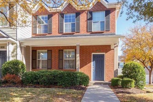 2200 Carlisle St, Bedford, TX, 76021-7365 | Card Image