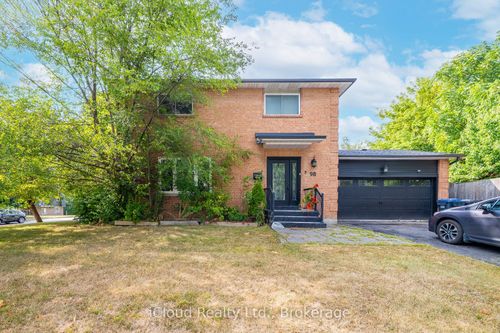 98 Church St E, Brampton, ON, L6V3Z2 | Card Image