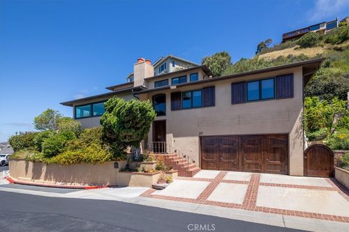 27 N Vista De Catalina, Laguna Beach, CA, 92651-6754 | Card Image