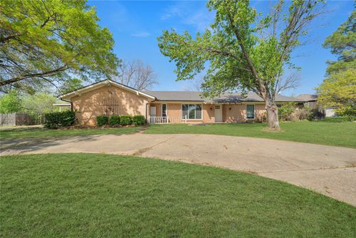 125 Redwood Dr, Highland Village, TX, 75077-6921 | Card Image
