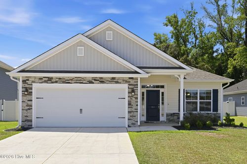 903 Eakins Ln, Richlands, NC, 28574-1146 | Card Image