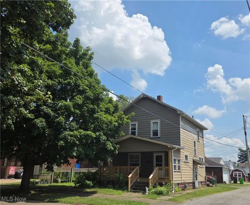 312 W 12th St, Dover, OH, 44622-2609 | Card Image