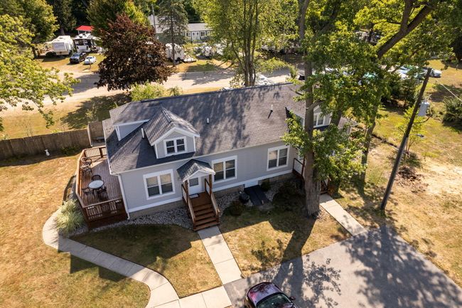 UNIT-23 - 7370 N Shore Dr, Condo with 2 bedrooms, 2 bathrooms and null parking in South Haven MI | Image 9