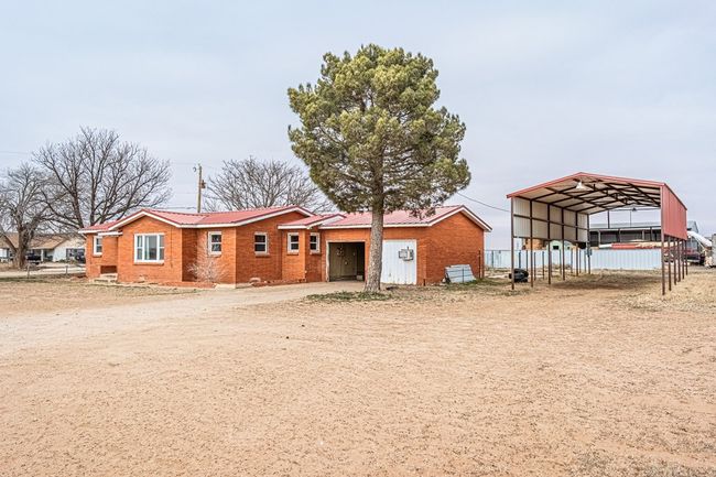 1204 Tinker St, House other with 3 bedrooms, 2 bathrooms and 2 parking in Seagraves TX | Image 25