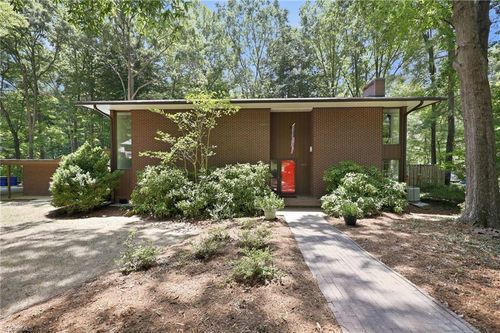 405 Luola St, Madison, NC, 27025-2029 | Card Image
