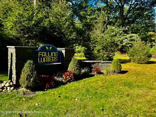 67 Falling Waters Dr, Palenville, NY, 12463-2753 | Card Image