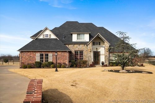 7160 Bluebird Ct, Owasso, OK, 74055-5524 | Card Image