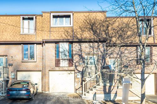 3-11 Plaisance Rd, Richmond Hill, ON, L4C5H1 | Card Image