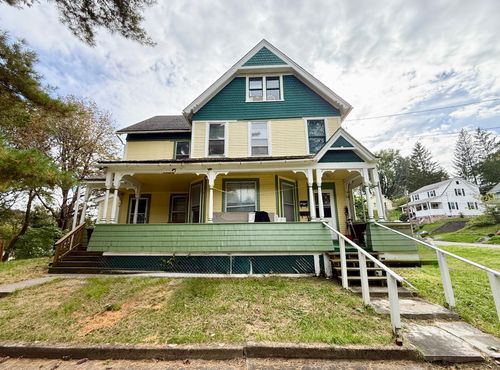 4 Kerr Ave, Adams, MA, 01220-1410 | Card Image