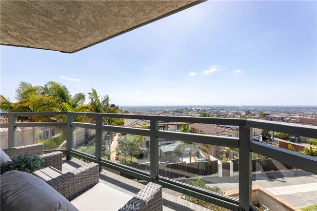 2B - 2270 Stanley Ave, Condo with 2 bedrooms, 2 bathrooms and 2 parking in Signal Hill CA | Image 39