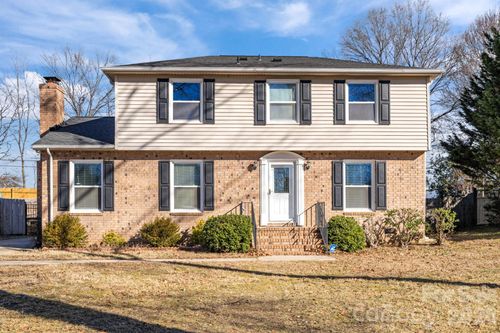 10737 Osprey Dr, Charlotte, NC, 28226-4605 | Card Image