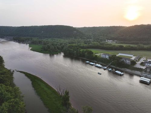 113-603 Sandy Point Rd, HARPERS FERRY, IA, 52146-9723 | Card Image