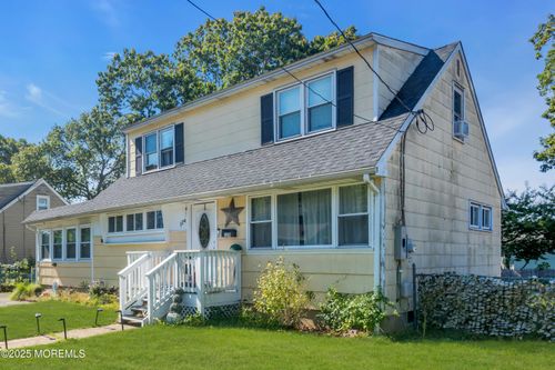 124 Roosevelt Dr, Brick, NJ, 08724-2724 | Card Image