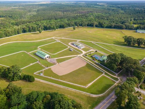 5676 State Highway 2 W, Defuniak Springs, FL, 32433-5718 | Card Image