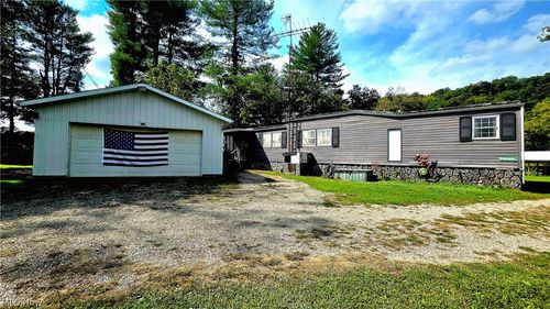 462 Echo Valley Road, Waterford, OH, 45786 | Card Image
