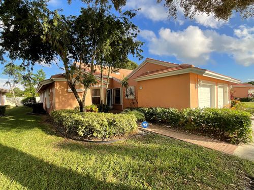 5570 Royal Lake Cir, Boynton Beach, FL, 33437-5609 | Card Image