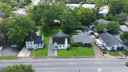 2555 Dauphin St, Mobile, AL, 36606-4850 | Card Image