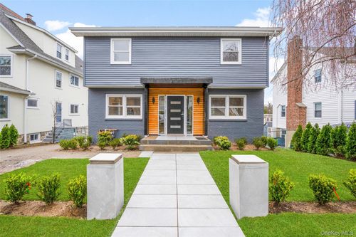 313 Sixth Ave, Pelham, NY, 10803-1201 | Card Image