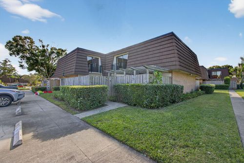 701 7th Ln, Palm Beach Gardens, FL, 33418-3552 | Card Image