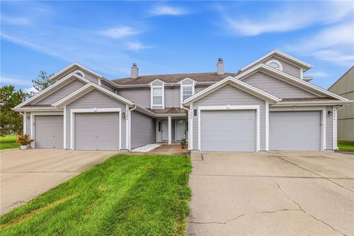 5604 Moonlight Meadow Ct, Lee's Summit, MO, 64064-1263 | Card Image
