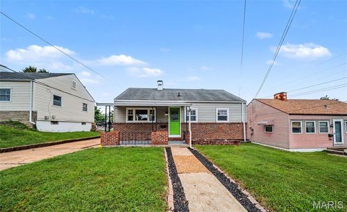 8505 Pilot Avenue, St Louis, MO, 63123 | Card Image