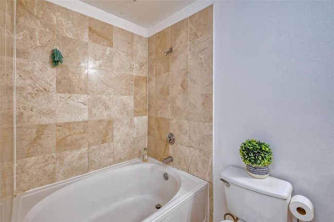 UNIT-1206 - 3505 Sage Rd, Condo with 2 bedrooms, 2 bathrooms and null parking in Houston TX | Image 42