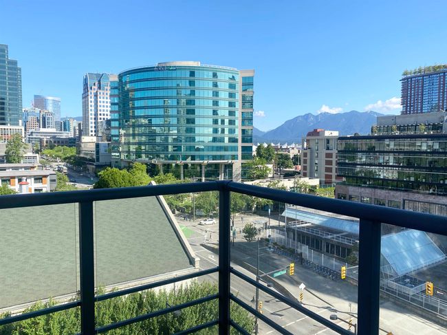 905 - 602 Citadel Parade, Condo with 1 bedrooms, 1 bathrooms and 1 parking in Vancouver BC | Image 2