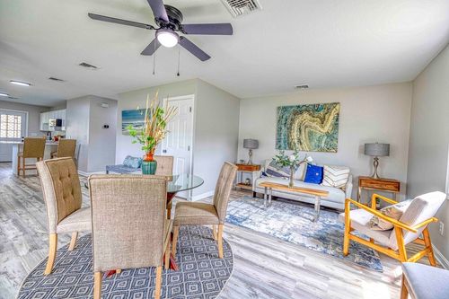 41 Missile Loop, Swansea, MA, 02777-5003 | Card Image