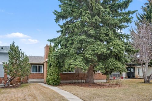 47 Sunhurst Crt Se, Calgary, AB, T2X1Y3 | Card Image