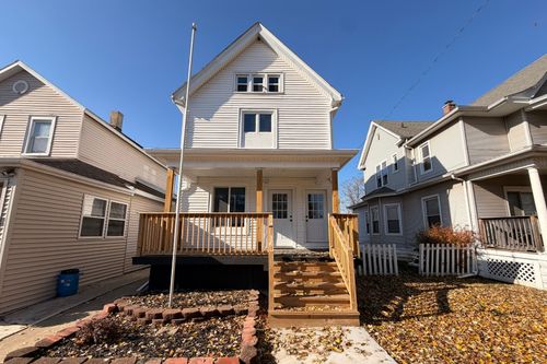 353 S 5th Ave, Kankakee, IL, 60901-3646 | Card Image