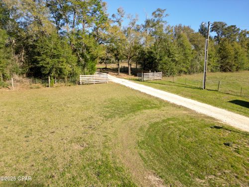 1591 River Rd, Caryville, FL, 32427-2033 | Card Image