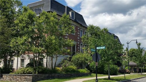 129-129 W Main St, Tarrytown, NY, 10591-3674 | Card Image