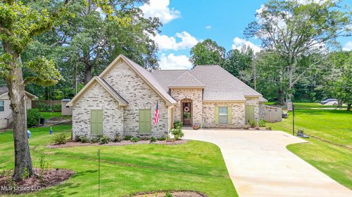 102 Eastwood Dr, Brandon, MS, 39042-9473 | Card Image