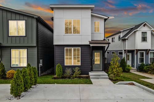 b-2120 Burns St, Nashville, TN, 37216-3802 | Card Image