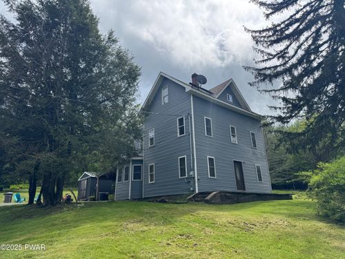 8 Kaiser Strasse, Beach Lake, PA, 18405-3118 | Card Image