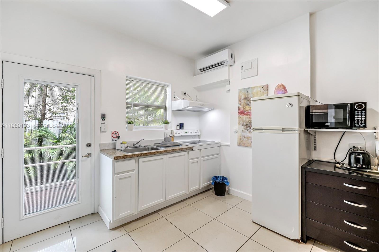 Commercial Sale in Biscayne Park 5