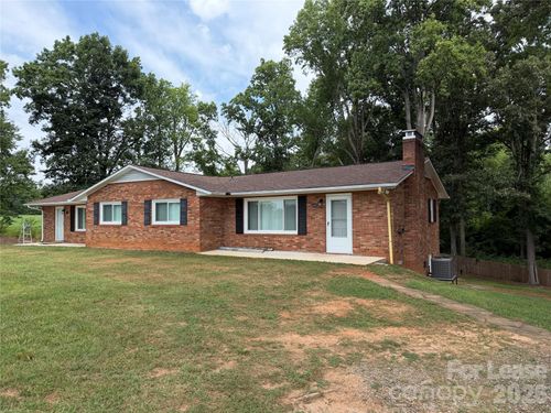 147 Crooked Lane, Statesville, NC, 28625 | Card Image