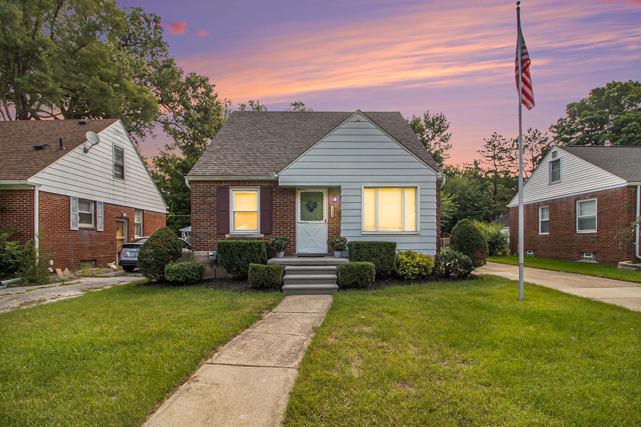 Oneida St, Oak Park, MI 48237