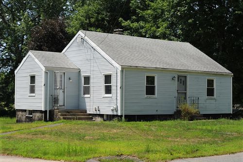 28 Pleasant St, Hanson, MA, 02341-1909 | Card Image