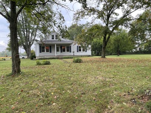 16 Adams Rd, Loveland, OH, 45140-7217 | Card Image