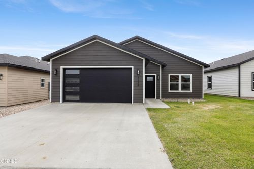 3329 35th Street W, Williston, ND, 58801 | Card Image