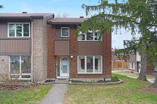 33-2111 Montréal Rd, Gloucester, ON, K1J8M8 | Card Image