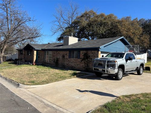 708 W Avenue A, Lampasas, TX, 76550-1707 | Card Image