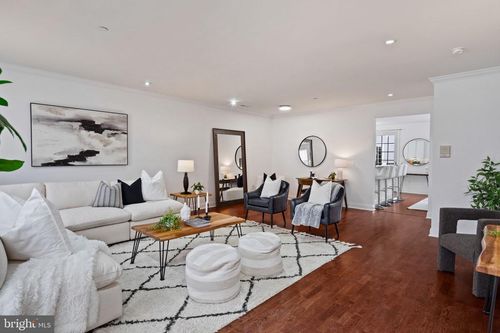 303 Surgeon Generals Ct, PHILADELPHIA, PA, 19146-5205 | Card Image