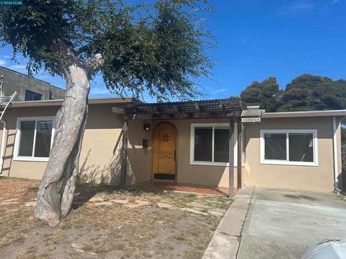 1075 Rachel Rd, San Pablo, CA, 94806-1220 | Card Image